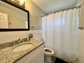 3 Bed / 1 Bath Furnished Home 3 Mi to Beach - Image 3