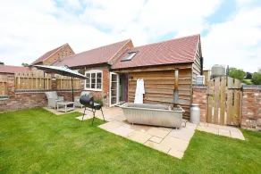 Boutique Farm stay cottage in Worcestershire - Hot Tub / Dog Friendly - Image 5