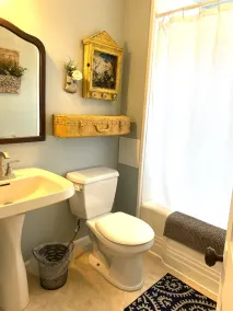 Grandma B’s House: Victorian 3BR Near KC Weddings & WC26 - Image 2