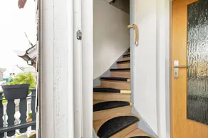 Picco 1: Modern Comfort Apartment with Balcony near Calmont Summit - Image 2