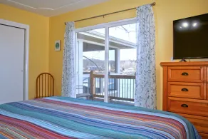Peaceful home with amazing outdoor spaces inside a cove!  Sleeps 12, 3 King beds - Image 4