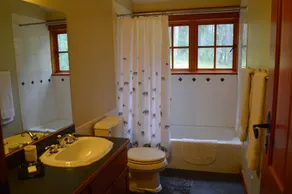 Atemberaubendes Haus mit 4 Schlafzimmern auf Historic Slanted Apple Farm - Image 3