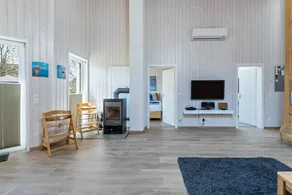 Family-Friendly \"House Deik\" Near the Beach with Garden, Terrace & Wi-Fi - Image 2