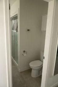 Cozy Lakefront Cottage - Private Beach - Image 2