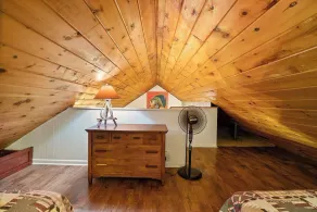 Sitting Bear Cottage in Gingercake Acres on the east side of Linville Gorge - Image 3
