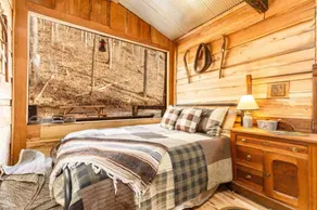 Rent Entire Property | 7 Cabins | Sleeps up to 39 - Image 4