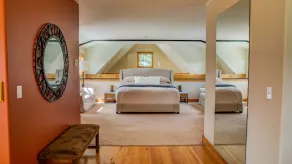THE TURTLE HOUSE-WEDDING VENUE/REUNION LODGE - Image 3