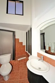 Sea-views penthouse in beachfront residence, near all, 2BD/2BTH, pool, internet - Image 2