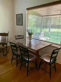 Hartfield House Farmhouse Retreat on 12 acres - Image 3