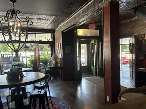 William Watson Hotel - Image 5