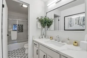 JUST FINISHED RENOVATIONS 2023!!! A lavishly styled ski-in/out winter escape! - Image 2