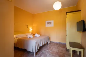 Agriturismo 'Rosaspina - Appartamento 5' con piscina condivisa, Wi-Fi e aria condizionata - Image 5