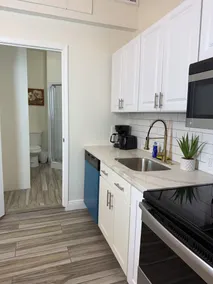 Historic Downtown New Orleans Loft 2 Minute Walk to French Quarter 2A - Image 5