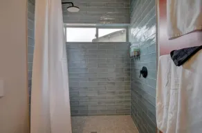 Private modern hideaway in downtown Albuquerque. - Image 3
