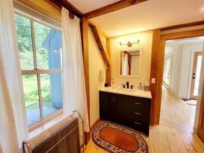Luxurious Vermont home minutes from Sugarbush Resort - Image 4