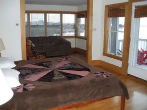 5 bedroom accommodation in Loveladies - Image 5