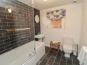 No 39 - Image 2