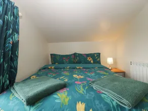 TOP LODGE, pet friendly, character holiday cottage in Penhow - Image 5