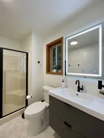 Pocono Rückzugsort - Klimaanlage - Feuerstelle - Wäscherei - Whirlpool - Kamin - EV - Image 5