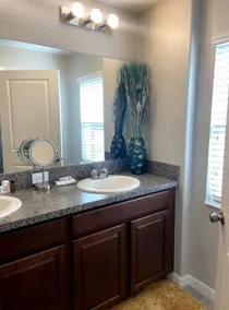 Spacious 3 bed & Loft Townhouse - Image 5