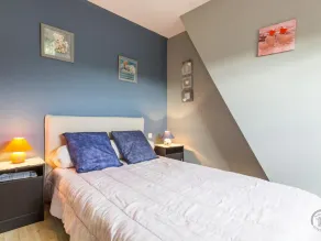 Authentic Valley Retreat with Private Parking - Image 3