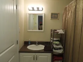 Stunning 1-Bedroom Furnished Apartment Overlooking Beautiful Halifax Harbour - Image 3
