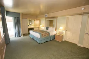 Diamond Resorts Palm Canyon Resort - 2 Bedroom 1 Bath - Image 5