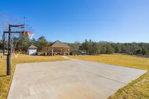 NEWLY RENOVATED family getaway tucked in the country hillsides of Nolensville TN - Image 3