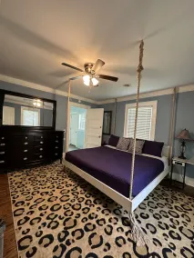 HollyWild House Cozy 3-Bedroom Bungalow Downtown Greer - Image 4