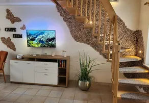 Apartamento 3: Acolhedor duplex renovado com Wi-Fi e varanda panorâmica - Image 2