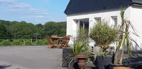 Country cottage in Briec surrounded by horses - Image 5