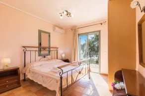 Villa Andrea by Villa Plus - Image 4
