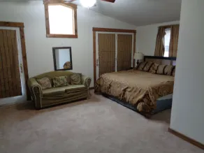 5 br 3.5 bath House at Timberline - Image 4