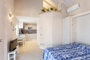 Apartment with lake view terrace - Image 3