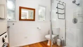 Surprise Surprise - Pet Friendly - Image 4