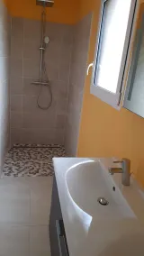 Vacation home with private swimming pool Rates for up to 8 people for up to 10 with extras - Image 4
