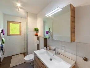 Voll ausgestattete schöne Ferienwohnung mit Garten | Bergblick - Image 3