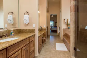 Casa Vista 4 Bedroom Home by RedAwning - Image 4