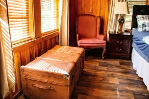 ~ Murs de pin noueux rustique et charme de style ranch ~ - Image 5