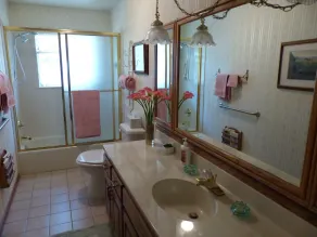 SIERRA ESCAPE! SPACIOUS COUNTRY HOUSE WITH POOL & SPA--20 MINUTES FROM YOSEMITE! - Image 2