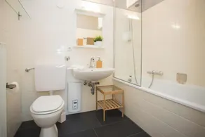 Large apartment with balcony in Winterberg-Silbach, adjacent to a hiking trail - Image 3