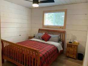 Perfect 4-season cottage for year-round joy - Image 5
