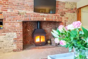Cosy Cottage - Image 2