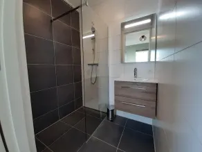 2 New Modern Homes Located Next To Each Other - Image 5