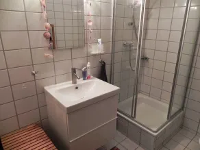 Ferienwohnung \"Kapitän Hook\" mit Sonnenterrasse & Garten zwischen Strand, Wald & Wiese auf Rügen! - Image 2
