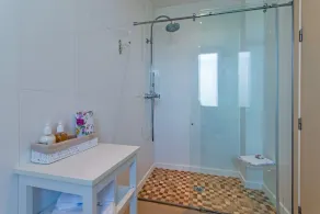Villa de luxe pour 10 avec piscine, gym, climatisation et WLAN, à 150m de la mer - Image 2
