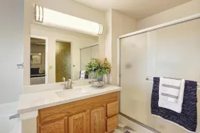 Looking for a vacation? Here you Go! Terrific Family Home with 4 Spacious Bed!! - Image 2