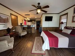 Bungalow-Ensuite-Standard-Hank's Cottage - Image 5