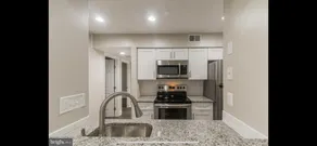 Beautiful 2BR/1BA Renovated Condo near DC w/pool - Image 4