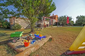Holiday house Šalvela * 11000 m2 estate, garden, private pool, free WiFi - Image 3